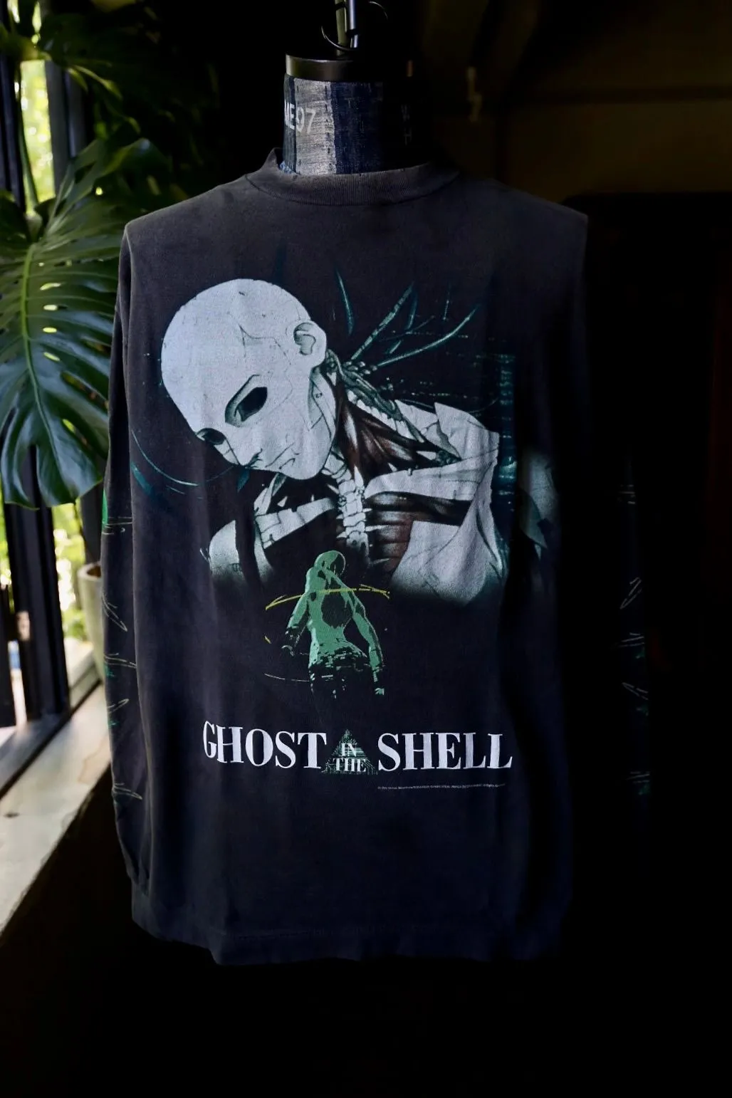 SAINT Mxxxxxx × GHOST IN THE SHELL Ghost in the Shell GS_LS TEE/GITS/BLK Big IP Ghost in the Shell co-branded model Motoko Kusanagi takes a bath Retro distressed long sleeves Ready-to-wear Assute dyeing All parts of the horse spray fade/replacement fade Correct accessories Joint LOGO wash mark/main mark/cherub mark Super complex printing reproduction Super long drawing/pattern making cycle Handmade graffiti made dirty